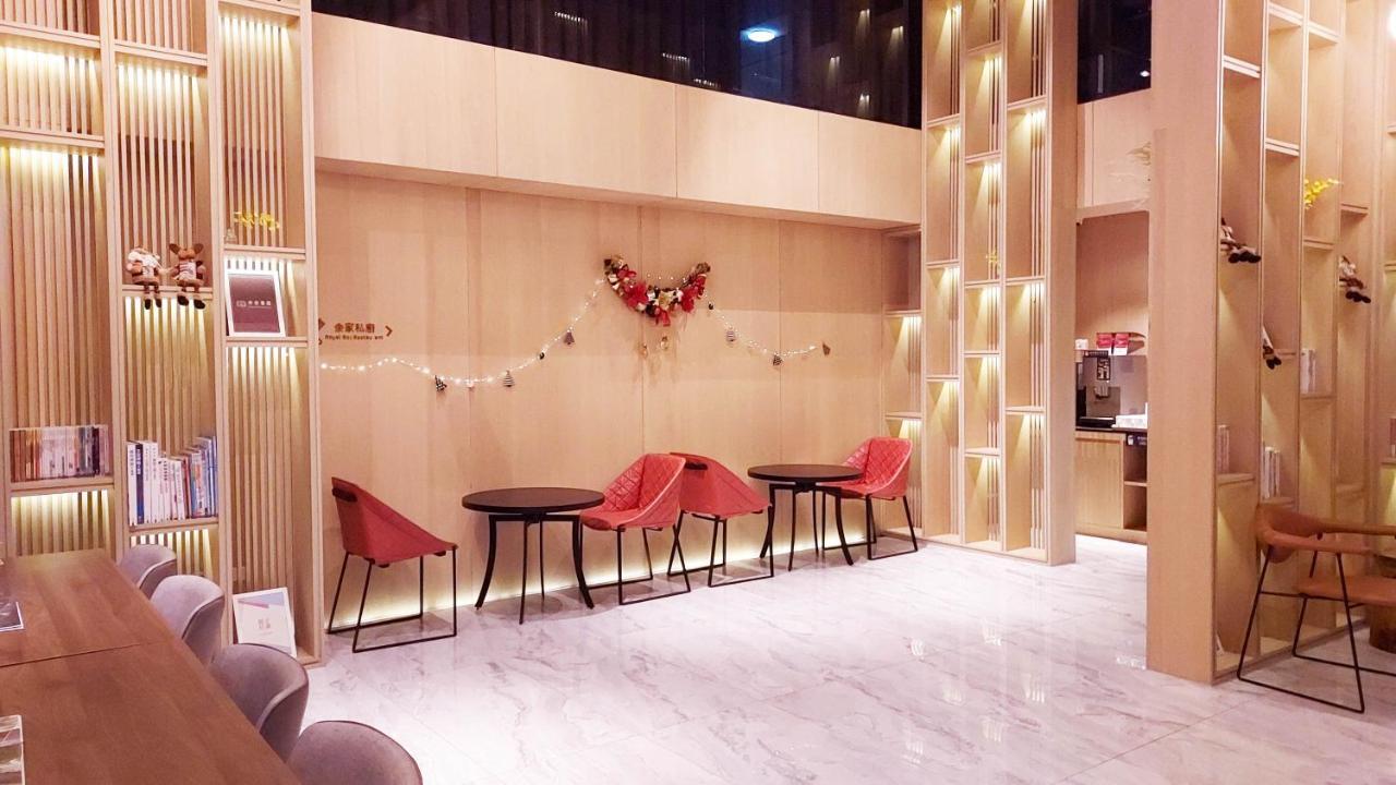 Royal Roi Hotel Taichung Exterior photo