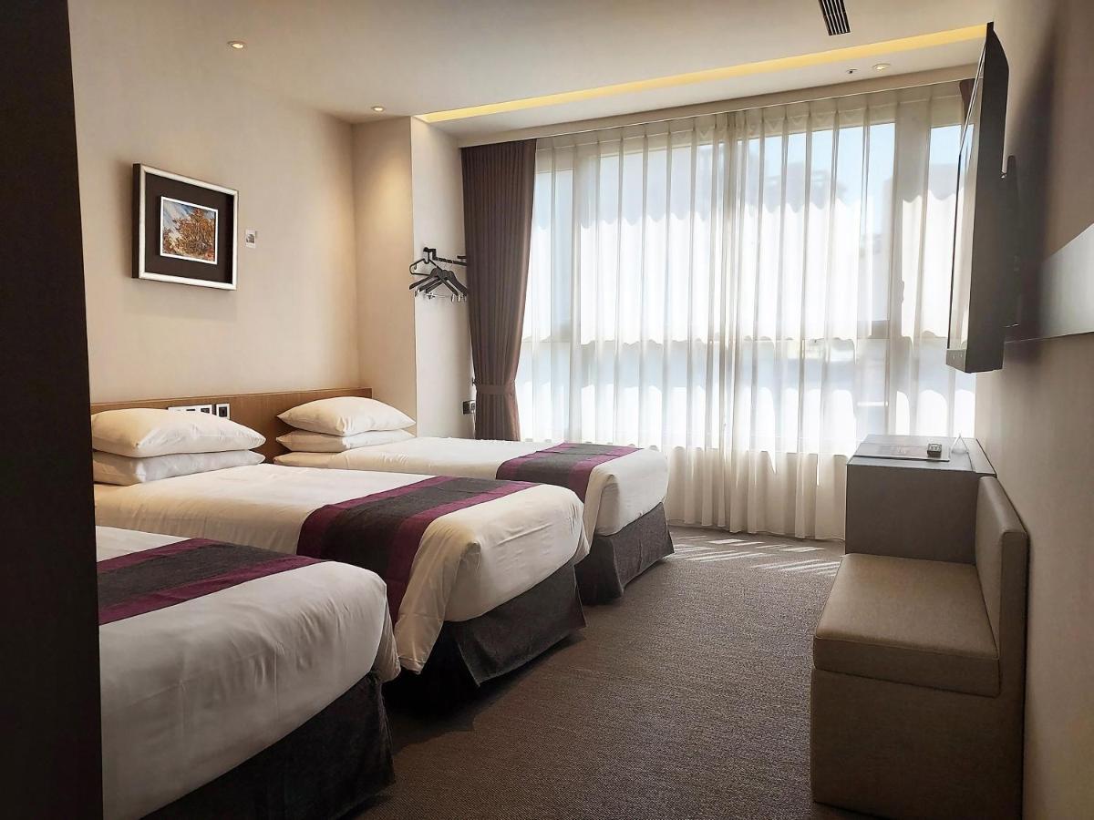 Royal Roi Hotel Taichung Exterior photo