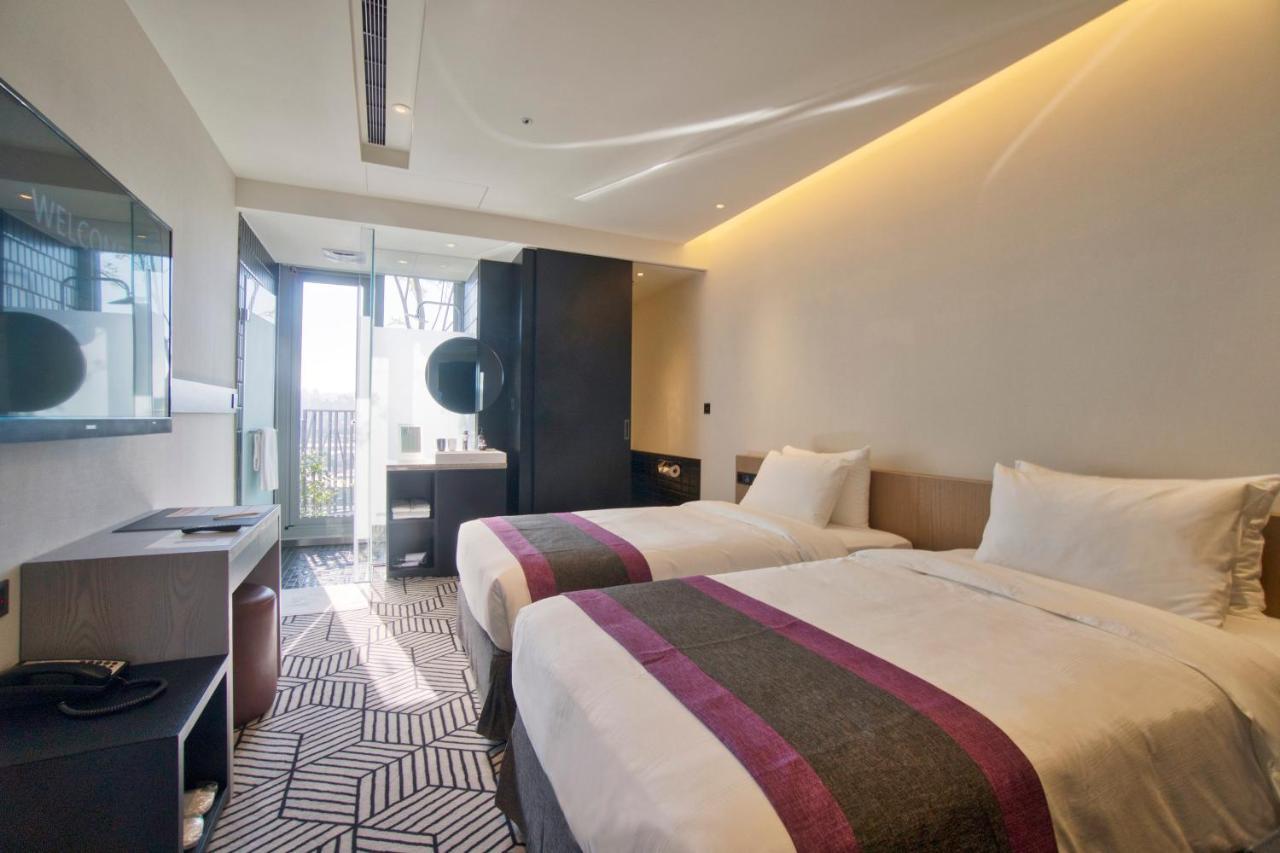 Royal Roi Hotel Taichung Exterior photo